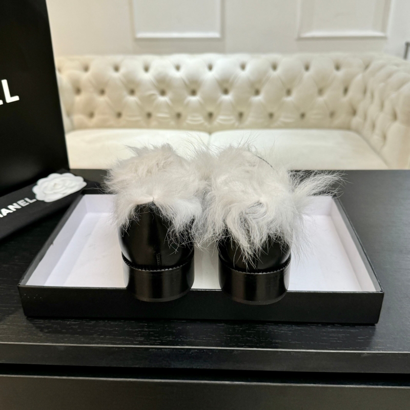 Ch**el loafers